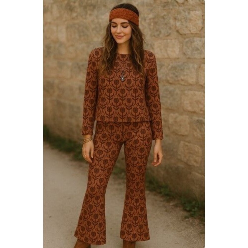 DX Collection Pantsuit Retro Sweater Top Flare Pants Metallic Made In Italy M